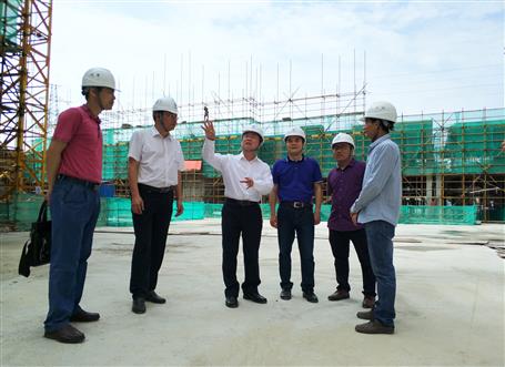 覃振華、劉國(guó)江到梧州佛子時(shí)代廣場(chǎng)項(xiàng)目調(diào)研